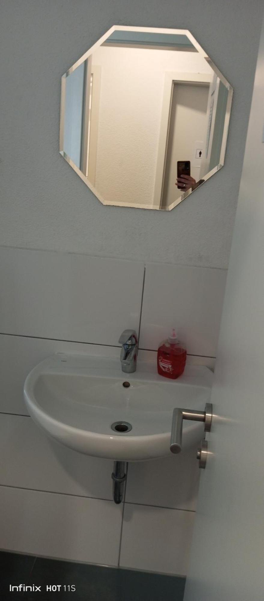 Gemuetliches Lisa Zimmer Mit Gemeinschaftskueche Heilbronn Zentrum Εξωτερικό φωτογραφία