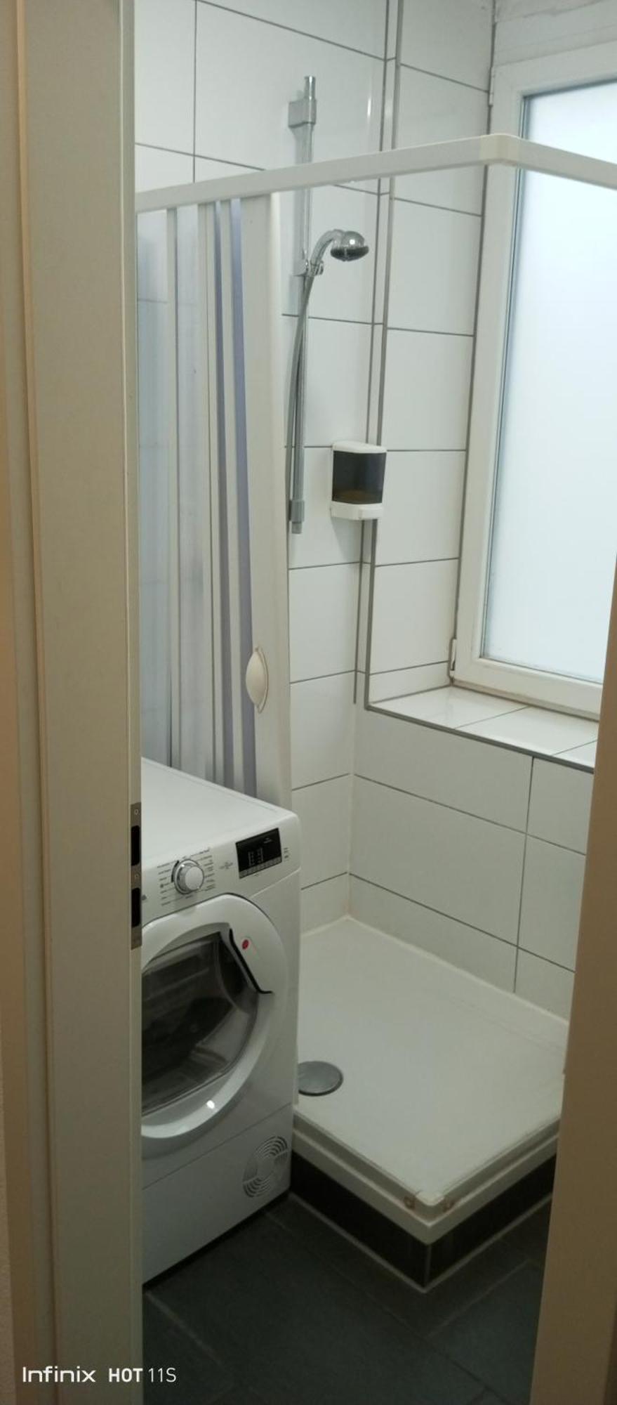 Gemuetliches Lisa Zimmer Mit Gemeinschaftskueche Heilbronn Zentrum Εξωτερικό φωτογραφία
